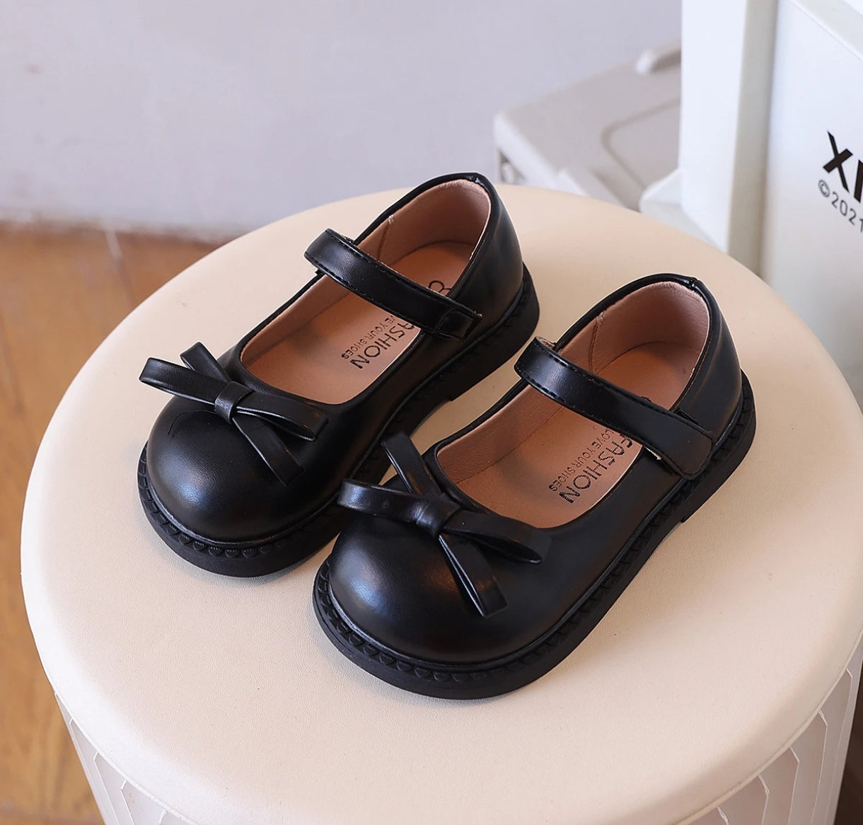 Acc. Zapato Mary Jeans con moño