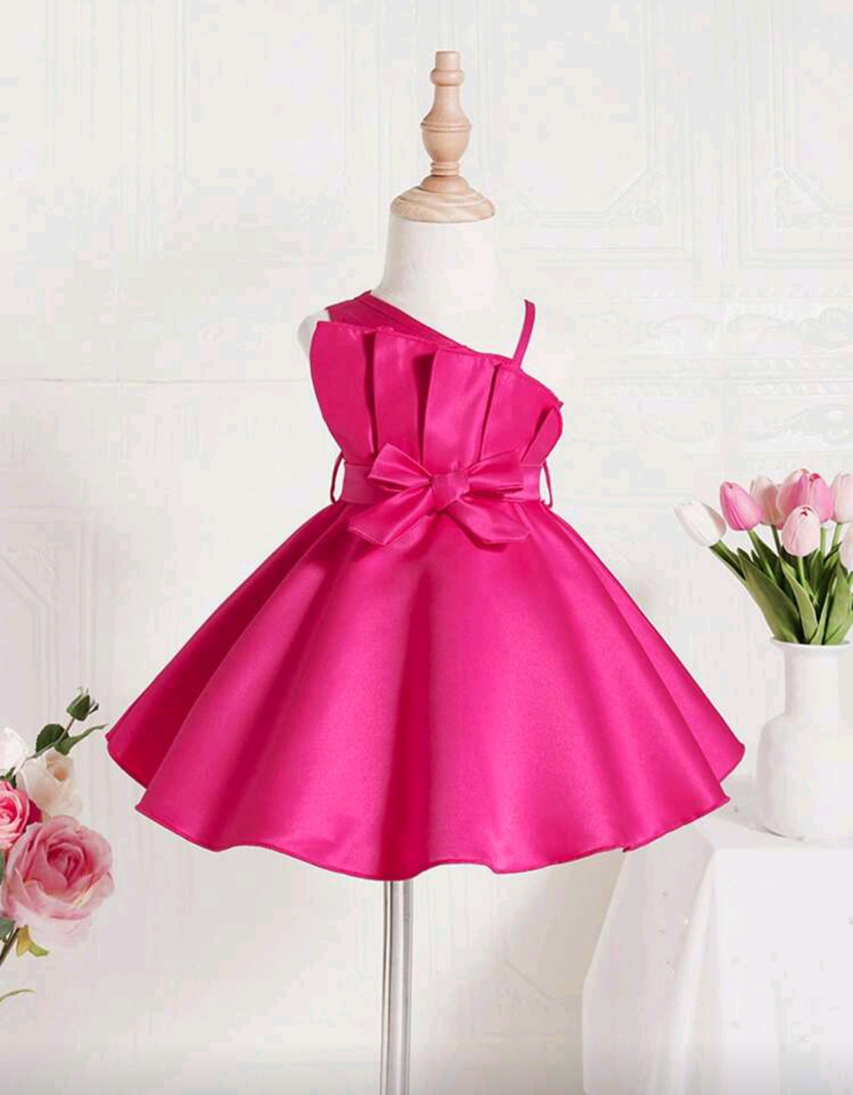 Vestido Elegante de mangas asimetrica