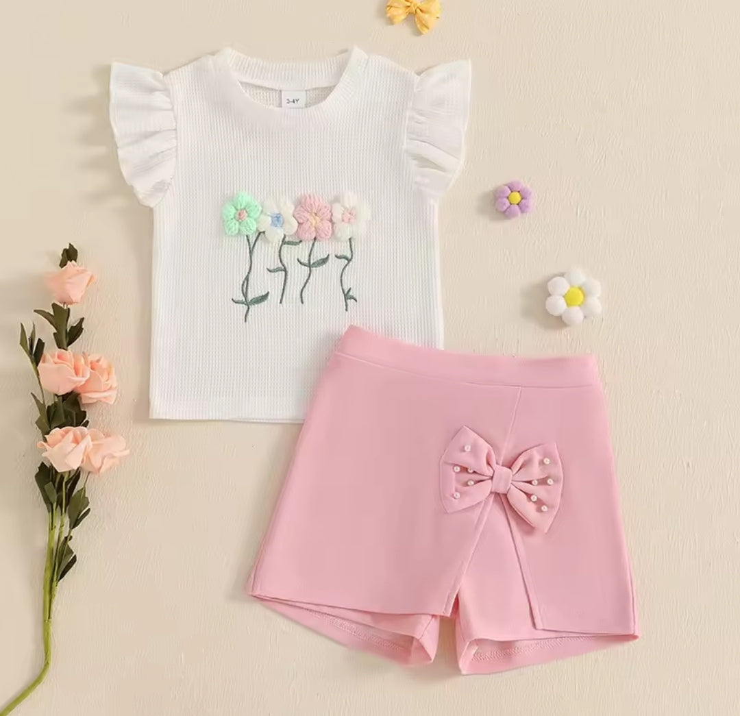 Blusa acanalada con flores + short pollera