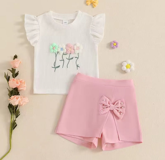 Blusa acanalada con flores + short pollera