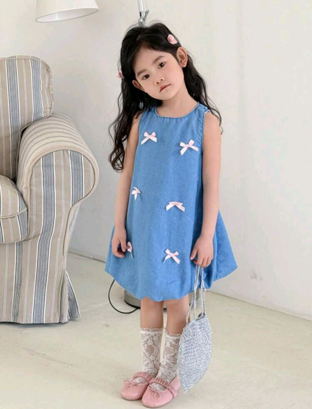 Vestido de Jeans burbuja, sin mangas con detalles en moños