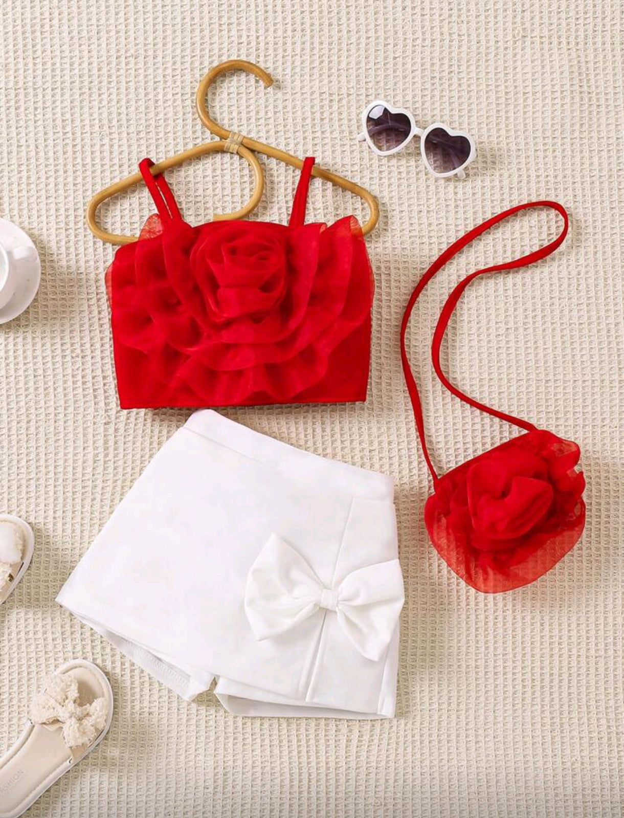 Top de tiritas+ short pollera + bolsito