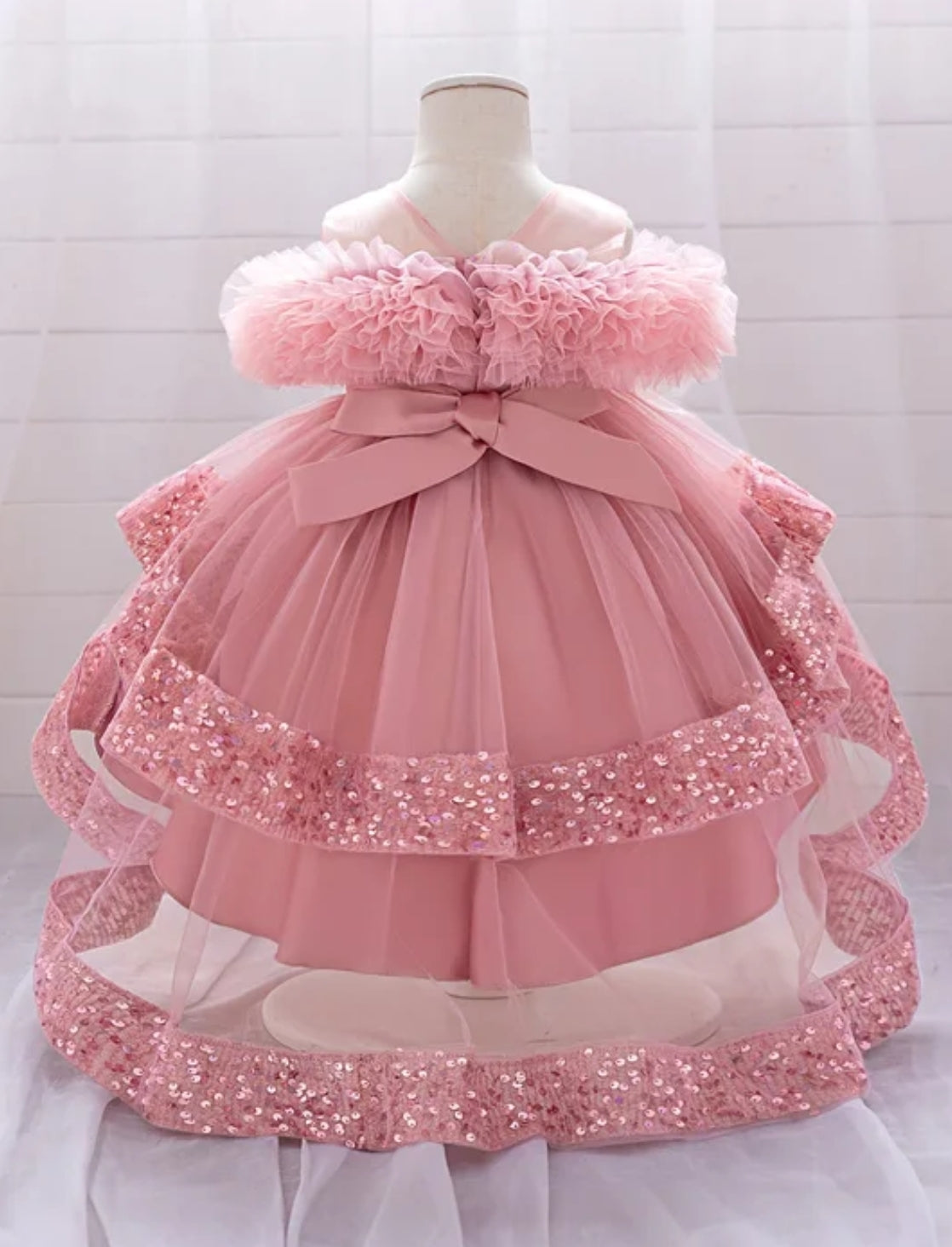 Vestido Elegante con detalles en lentejuelas