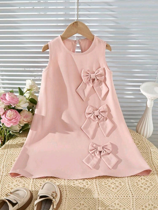 Vestido sin mangas con moños 3D