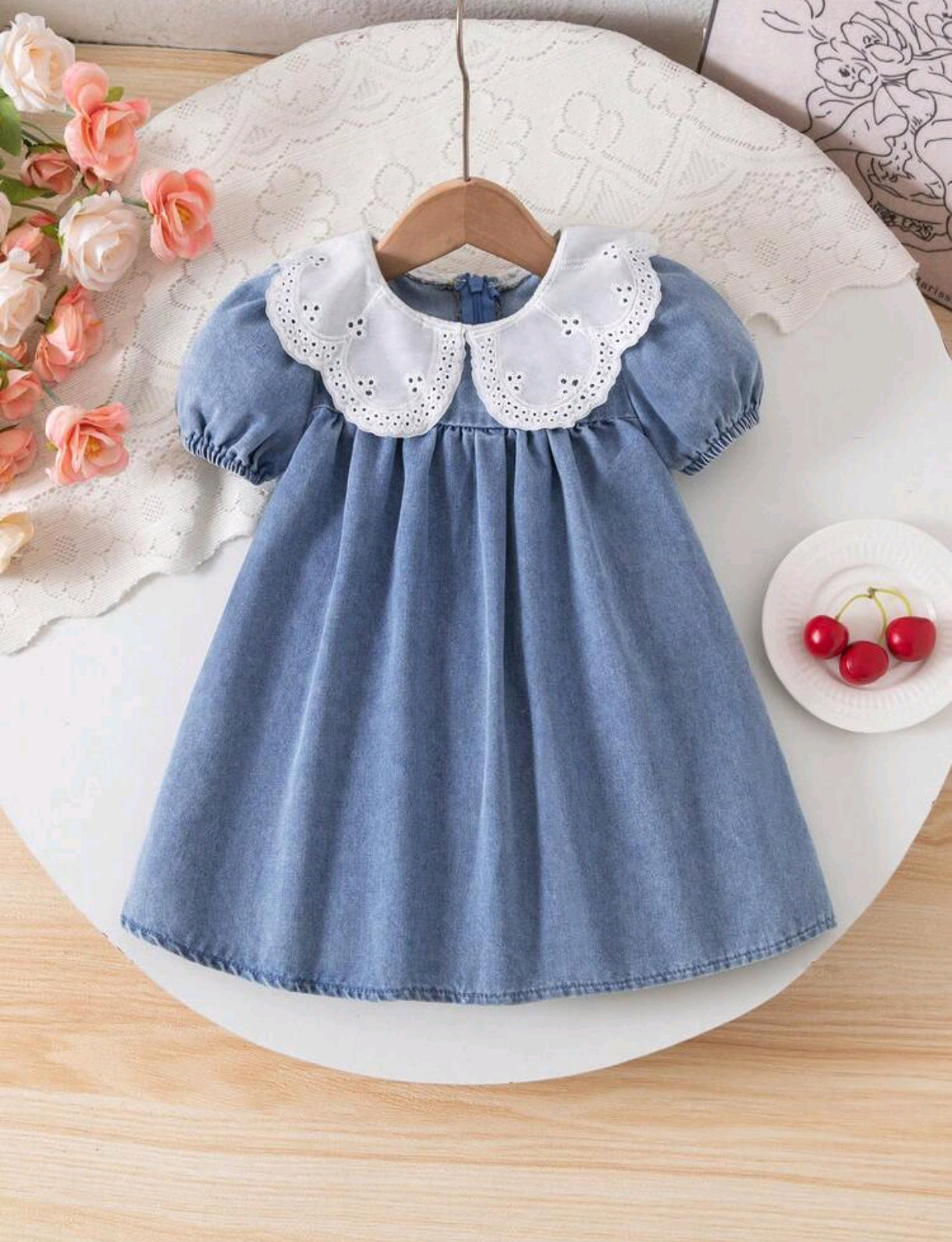 Vestido bebé de jeans con cuello muñeca