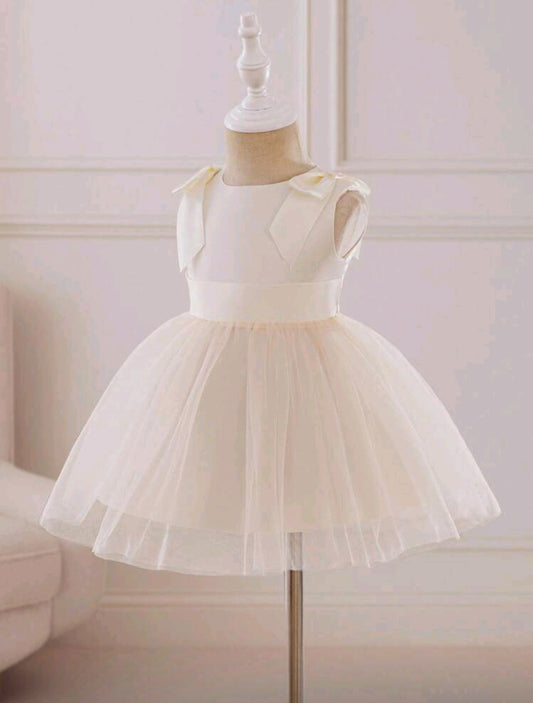 Vestido Elegante con tul