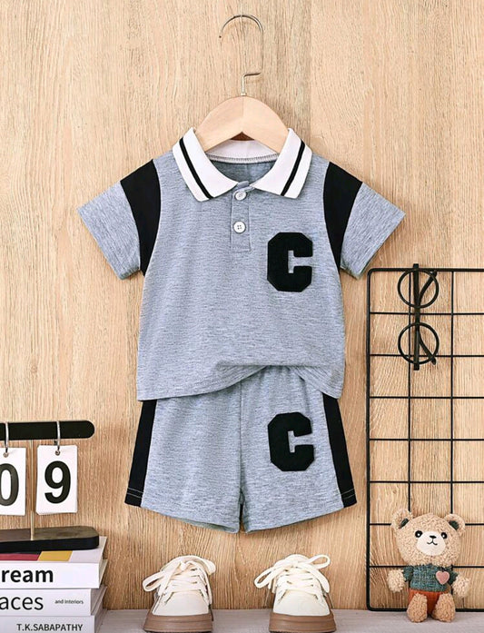 Camisa gris con cuello + short