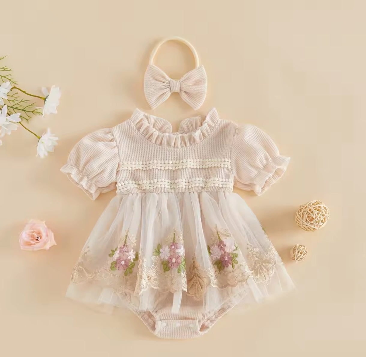 Body Vestido con borado floral