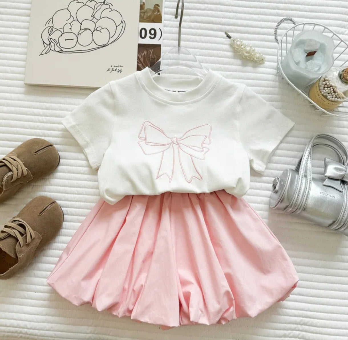Remera con bordados+ Short globo + cinto