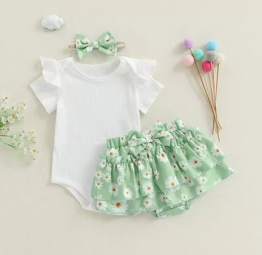 Body acanalado + short pollera + diadema