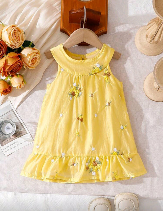 Vestido bebé con bordados