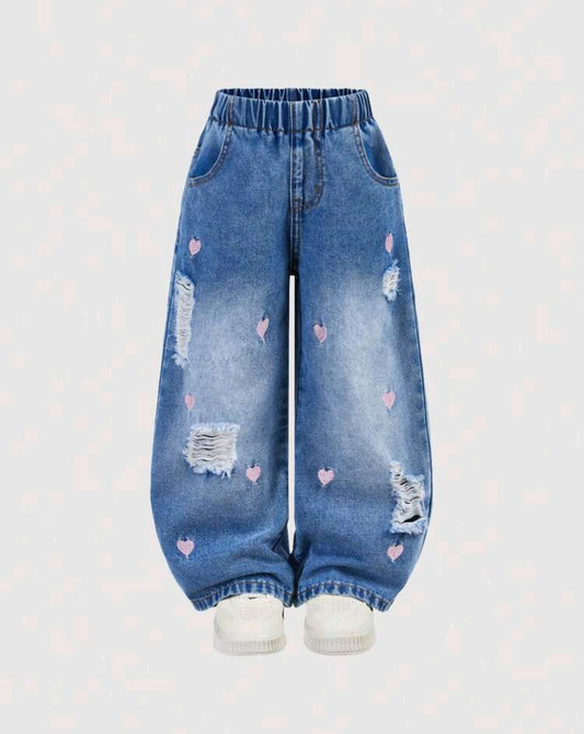 Pantalón de Jeans pierna ancha con bordados de corazón