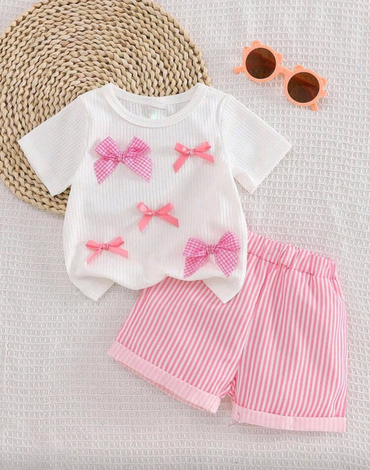 Blusa con detalles de moños + short