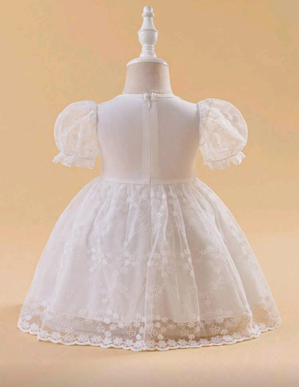 Vestido blanco bebe de encaje