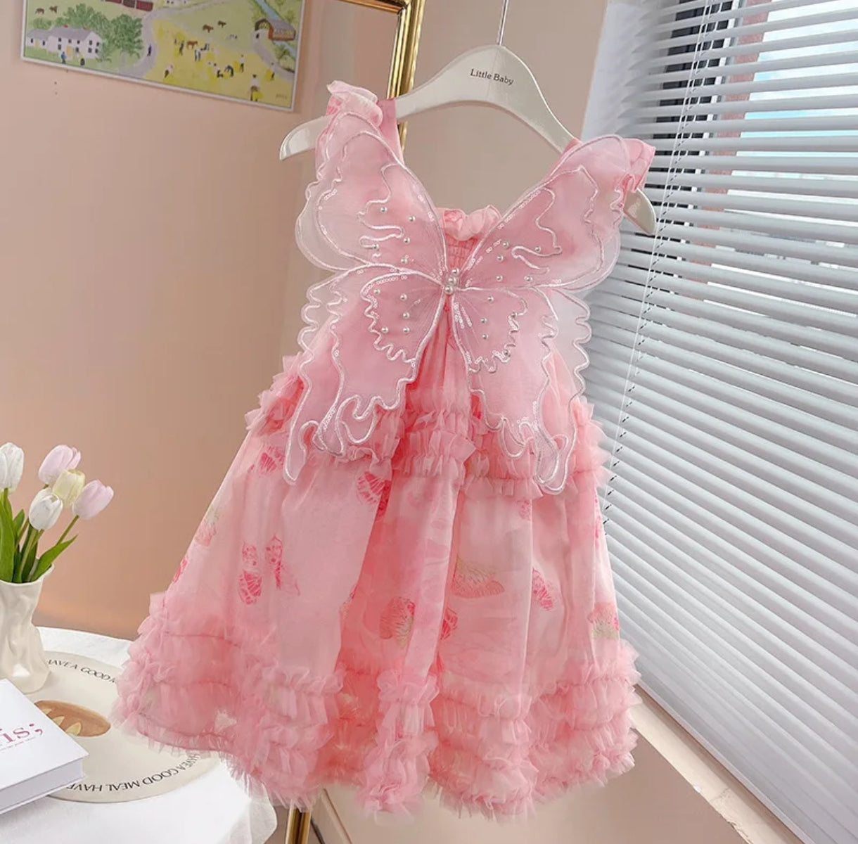 Vestido tul con alitas