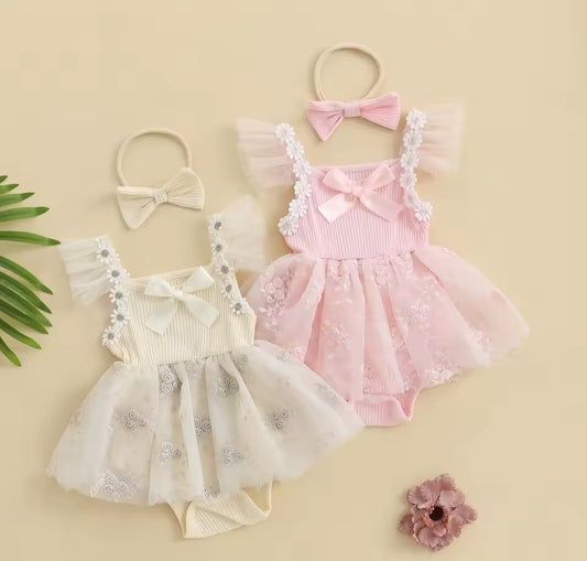 Body vestido con bordados florales