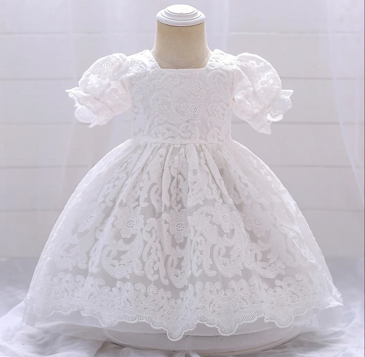 Vestido Elegante Blanco de renda