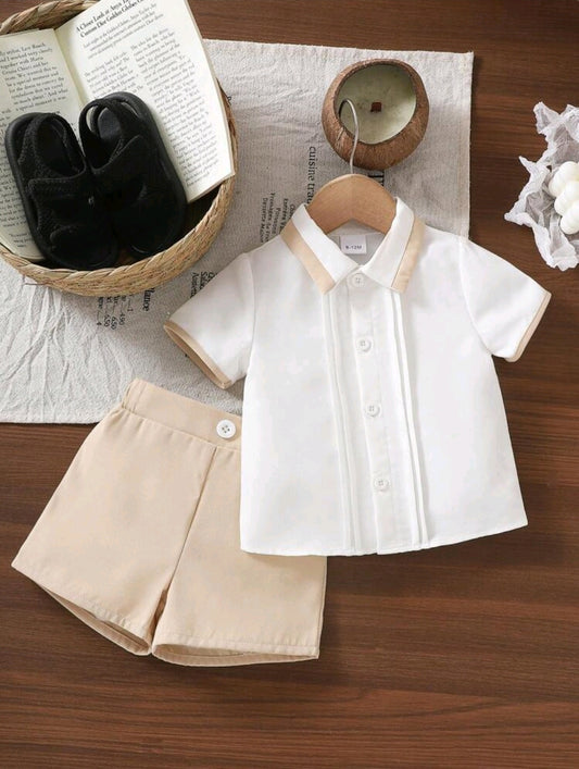 Camisa mangas cortas con cuello y detalles plisados + short