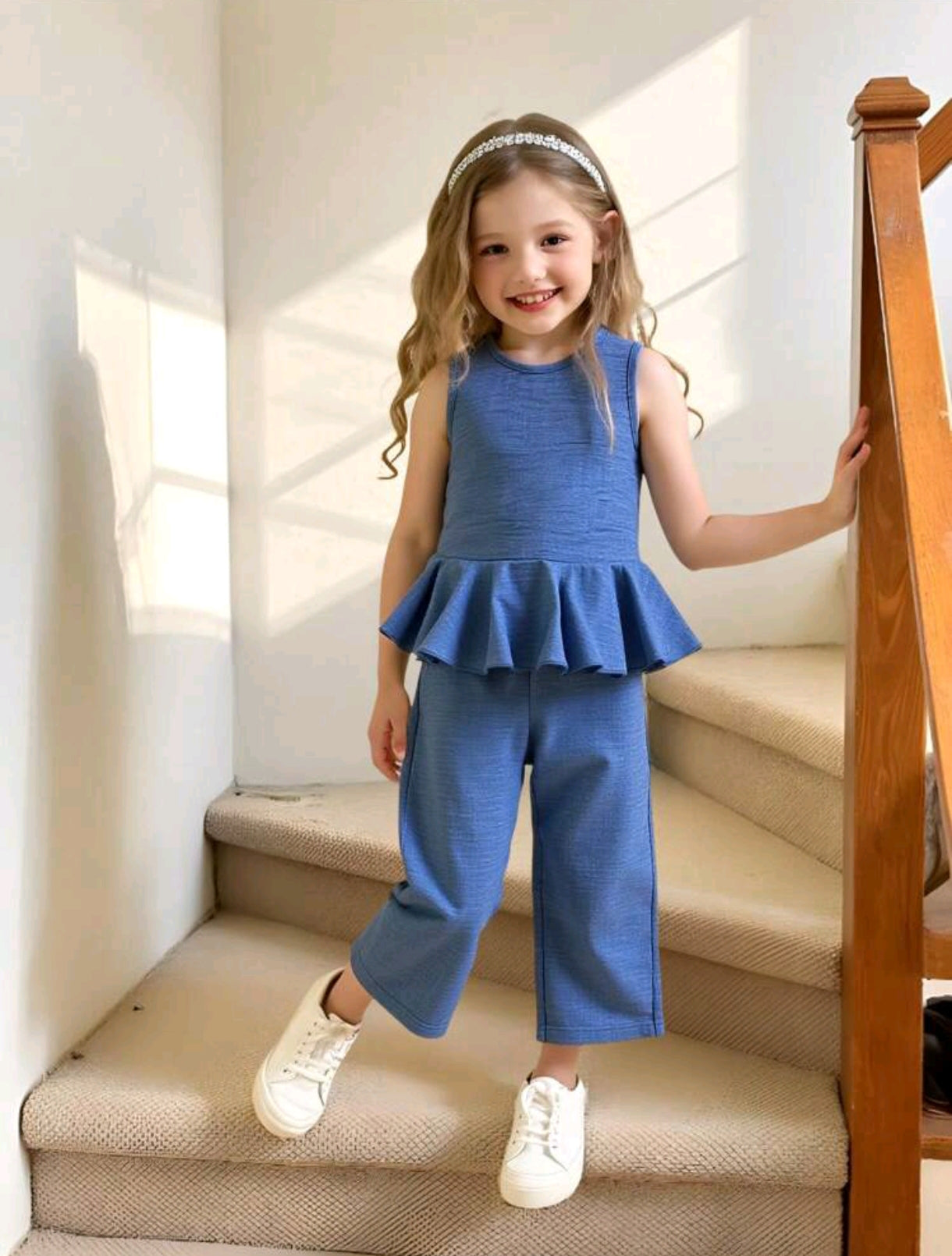 Blusa con dobladillo+ Pantalón