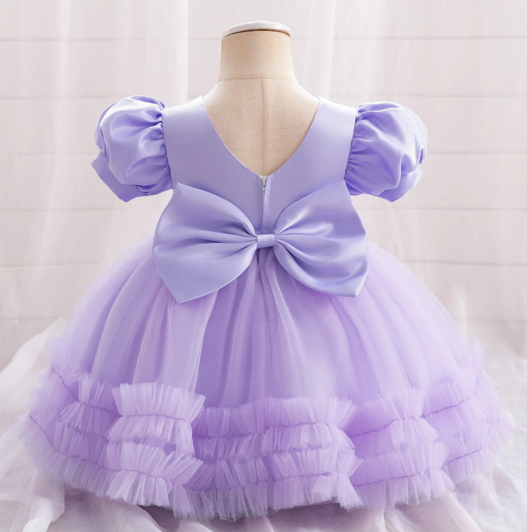 Vestido Elegante, mangas princesas y detalles de lentejuelas