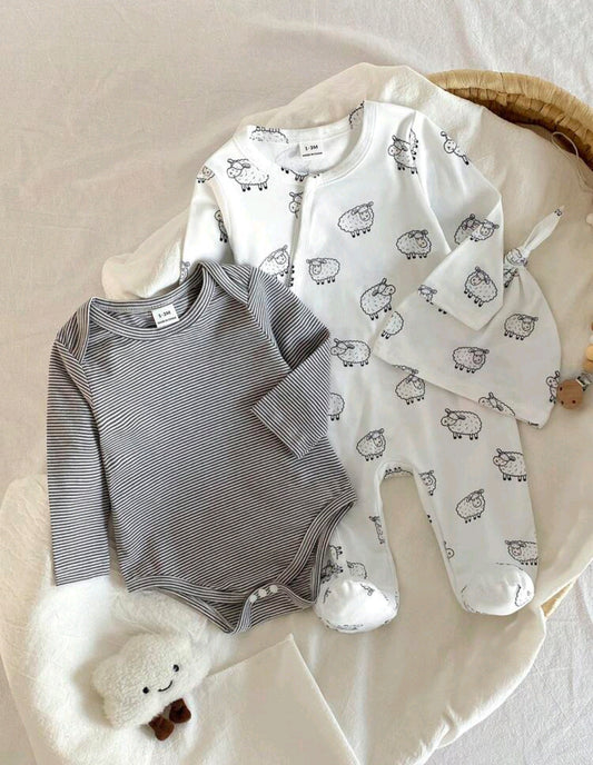 Set de 3 piezas con estampado de ovejita