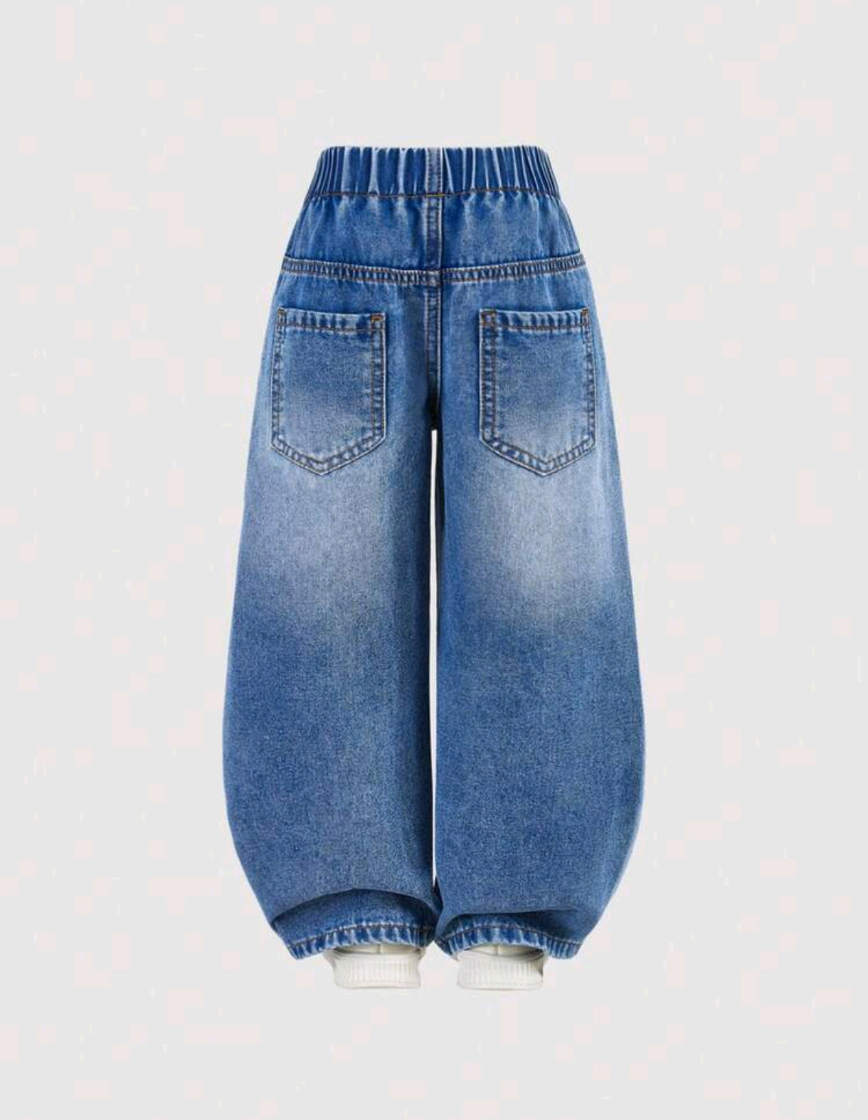 Pantalón de Jeans pierna ancha con bordados de corazón