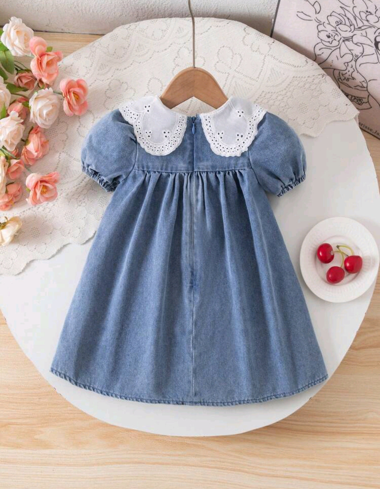 Vestido bebé de jeans con cuello muñeca