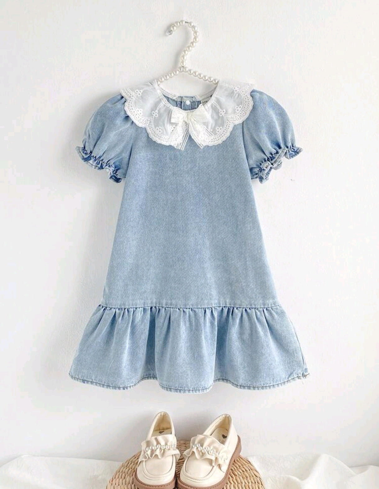 Vestido de Jeans con mangas y cuello de broderie
