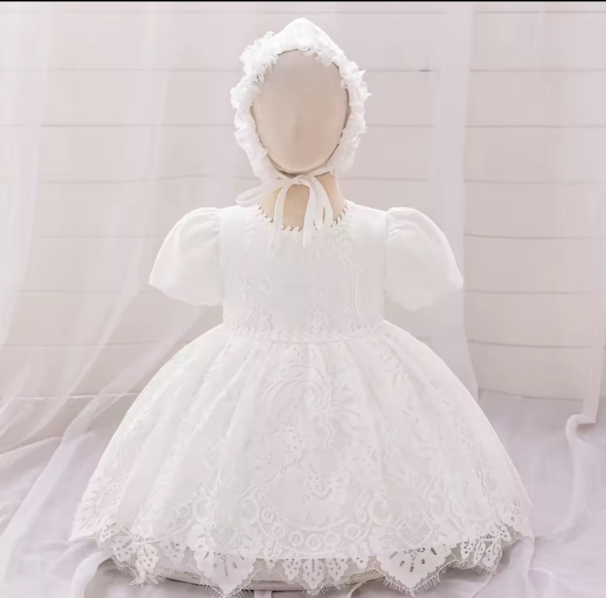 Vestido blanco bebé hasta 24 meses