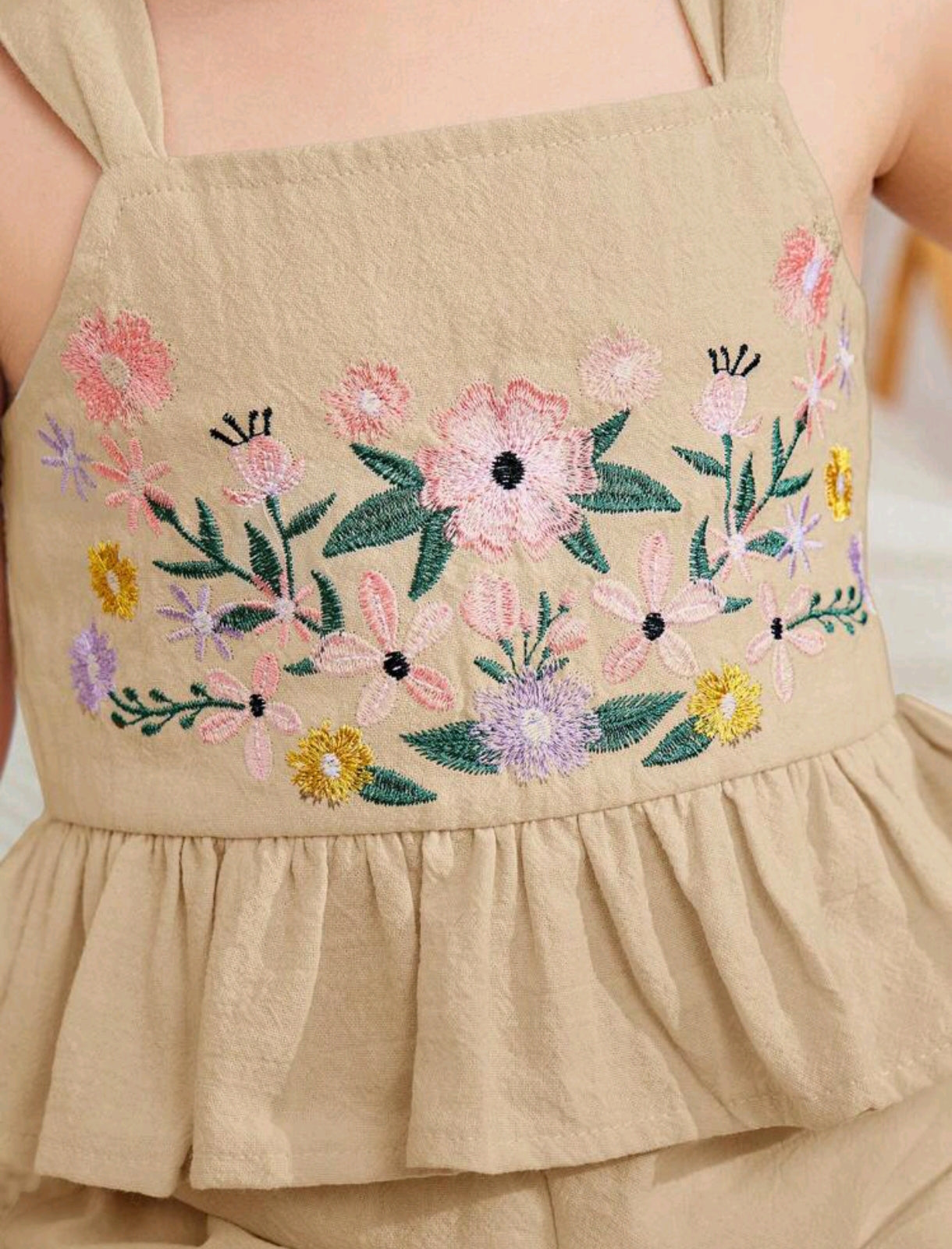 Blusa de Tiritas con bordados+ pantalón