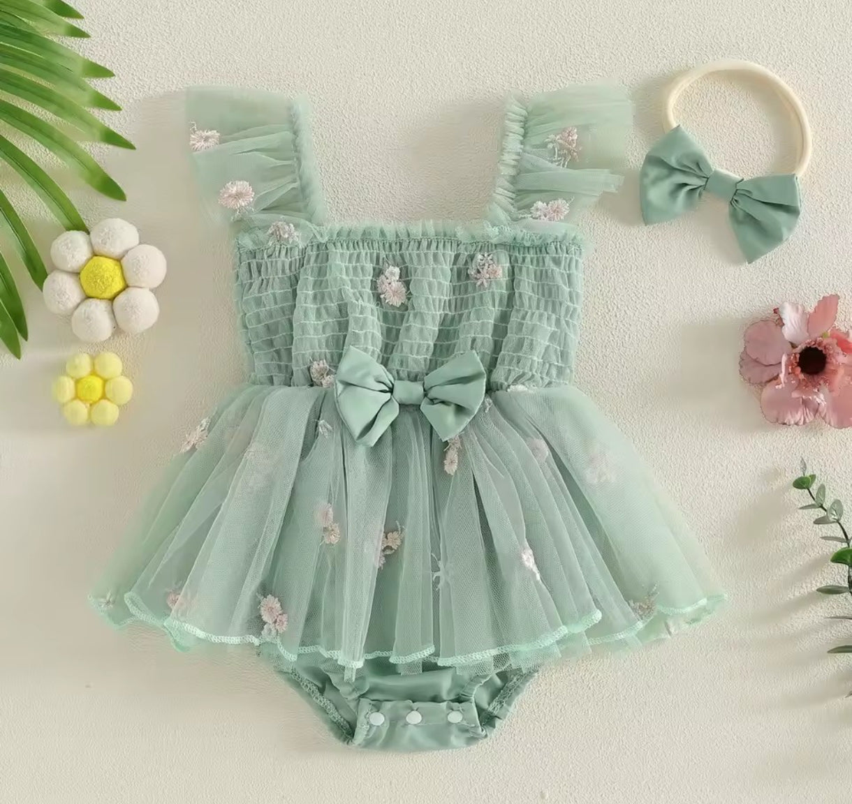 Body vestido verde con bordados