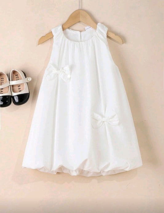 Vestido Blanco globo con detalles en moños 3D